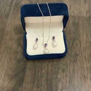 Earrings and pendant set